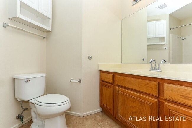 Building Photo - 5408 Ravana Ave