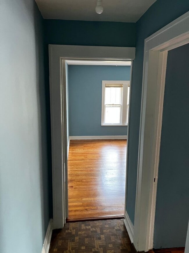 Building Photo - 419 N Princeton Ave