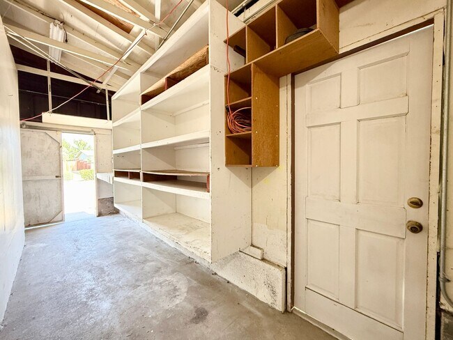 Building Photo - Spacious Ranch-Style Home with Bonus Room ...