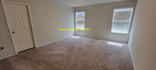 Building Photo - 4 BD, 2 BA, North Little Rock