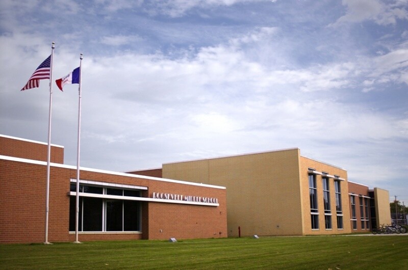 Lincoln Elementary School (3 min driving) - 25 22nd St SE