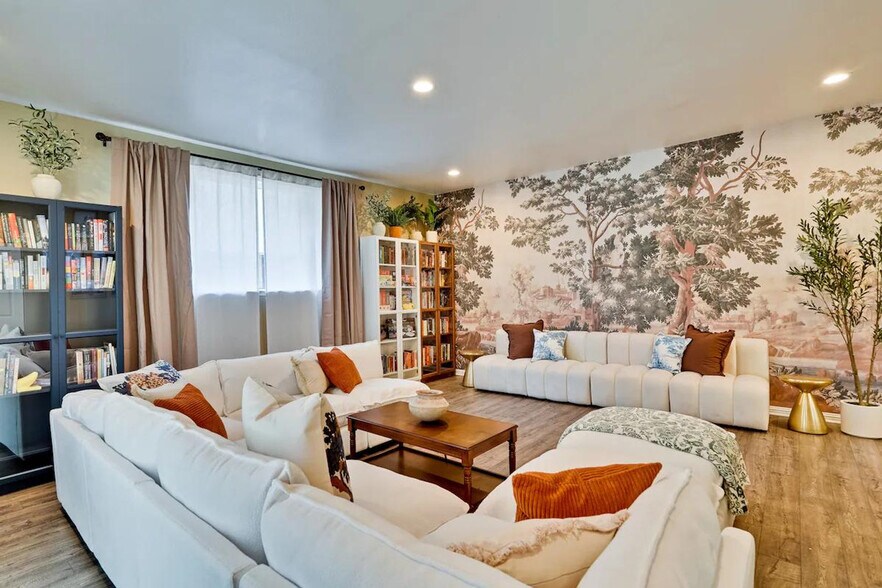 Primary Photo - 6468 Pfeiffer Ranch Rd