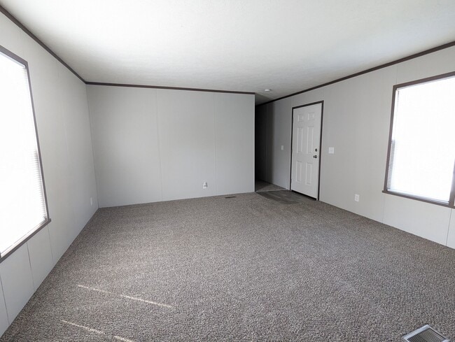 Building Photo - 2307 Birch St