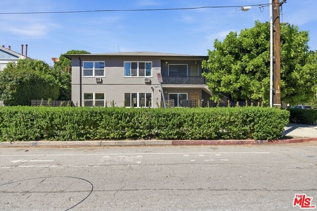 Building Photo - 11671 Chandler Blvd