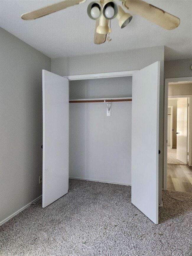 Building Photo - 1900 Old Creek Dr