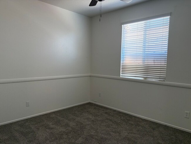 Building Photo - SINGLE STORY HOME LEASE AVAILABLE IN MENIFEE!!!
