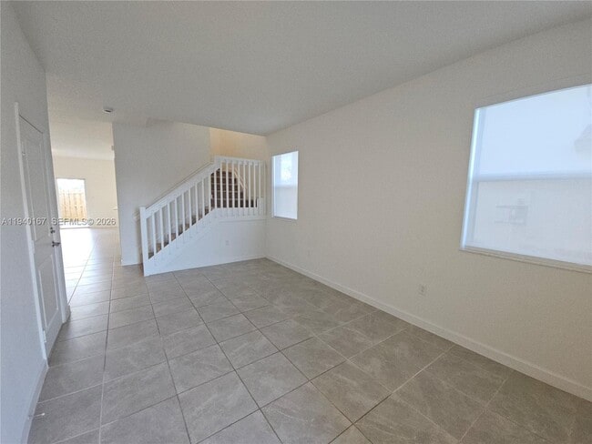 Building Photo - 2530 SE 29th St