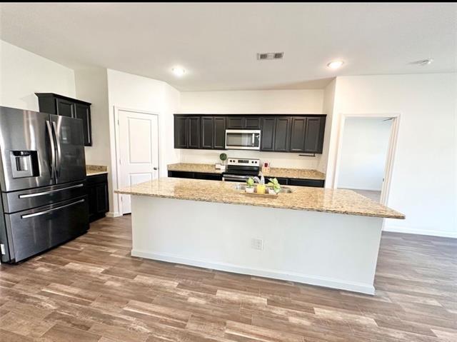 Building Photo - 421 Starboard Dr