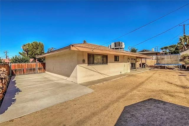 Building Photo - 15103 Wilson Ct