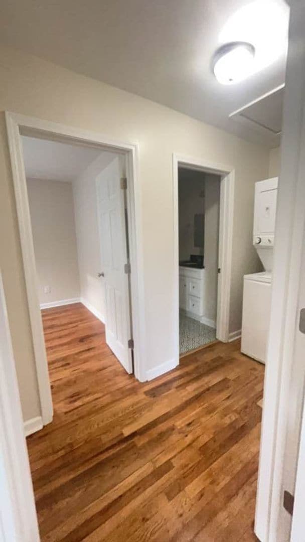 Building Photo - Convenient Columbia Living – Renovated Duplex Near Two Notch & Forest Dr