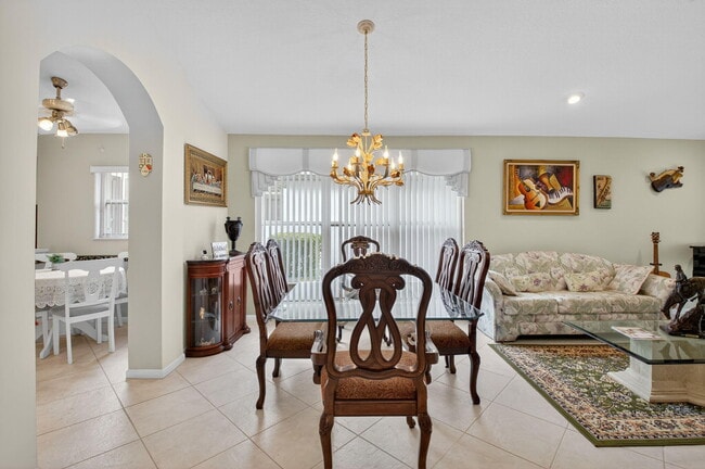 Building Photo - 7470 Chorale Rd