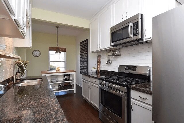 Building Photo - 2236 Reflections Dr