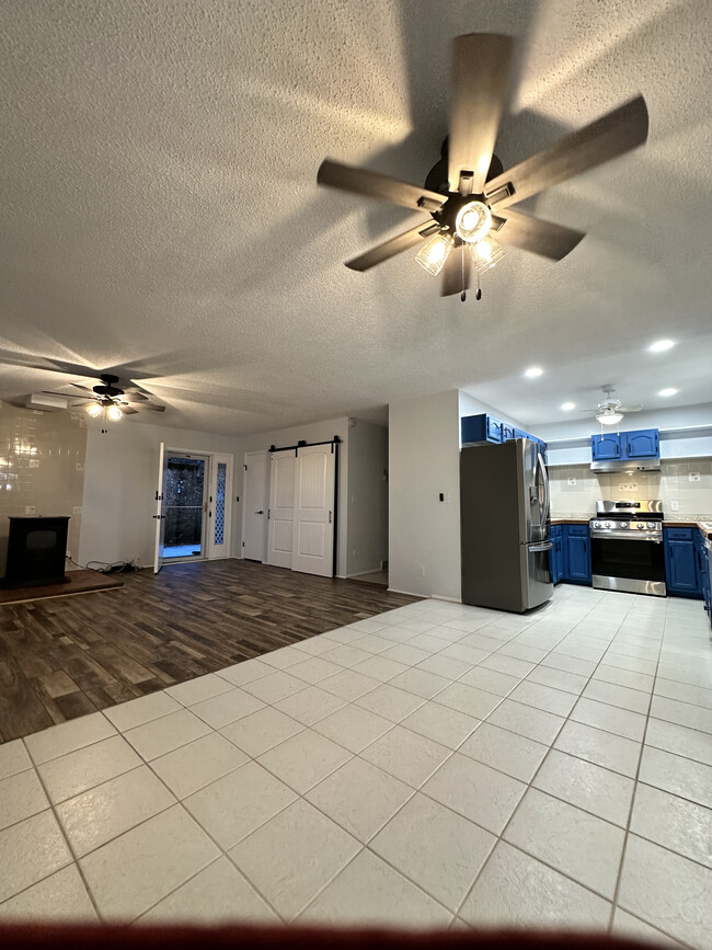 Building Photo - 15015 US-24