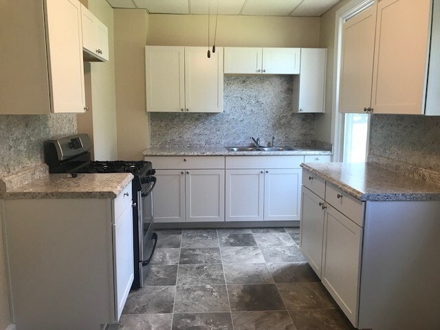 Building Photo - Classic 2 bedroom borough home MONTH TO MONTH LEASE ONLY!