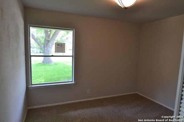 Building Photo - 6611 Woodford-