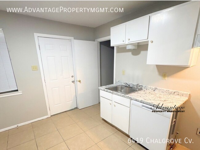 Building Photo - 6419 Chalgrove Cove