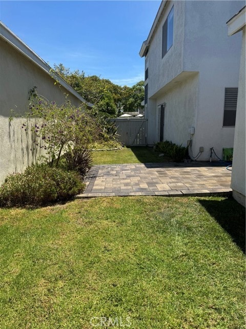 Building Photo - 12 Wildbrook