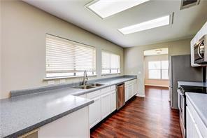 Building Photo - 17509 Kessler Dr