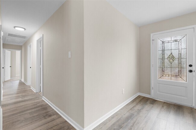 Building Photo - 804 Avenue I