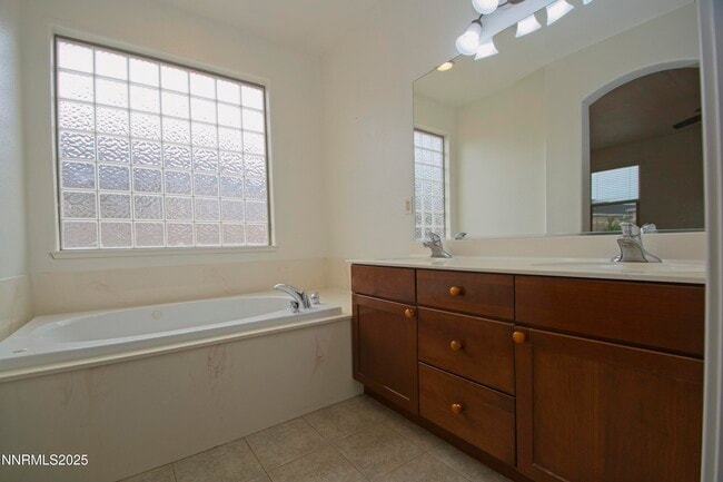 Building Photo - 1558 Teal Dr
