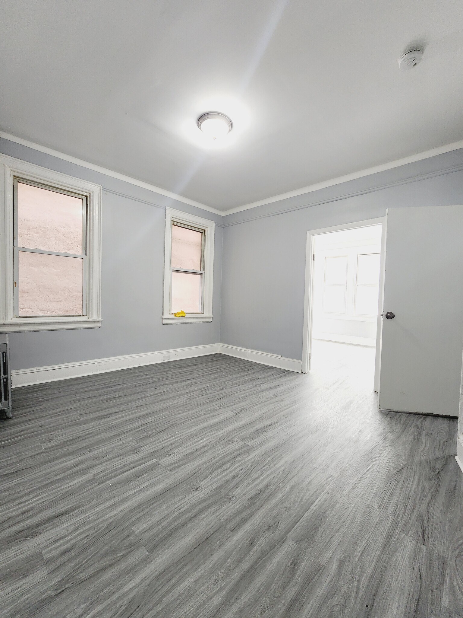 Building Photo - 230 Grant Ave