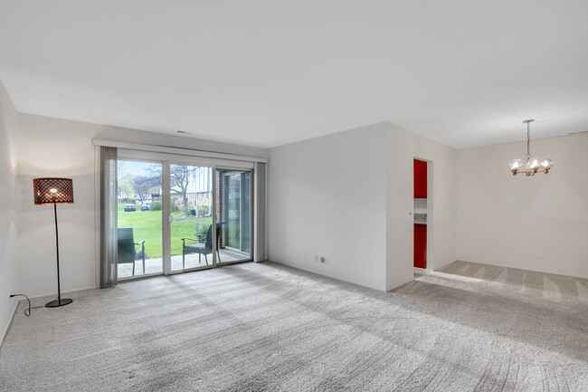 Building Photo - 1330 Cromwell Ct
