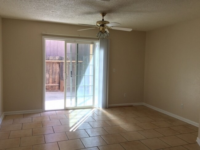 Building Photo - 7139 Baranga Dr