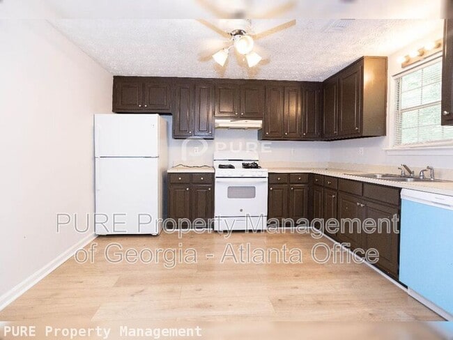 Building Photo - 2414 Leeward Ct