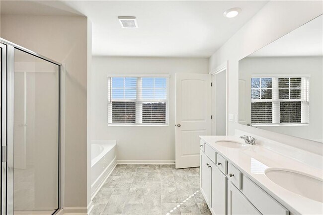 Building Photo - 70 Robinson Ridge