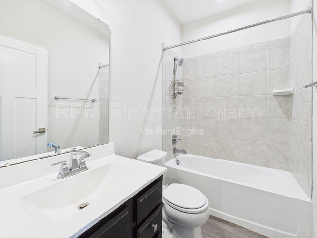 Building Photo - 2104 Boro Ridge St