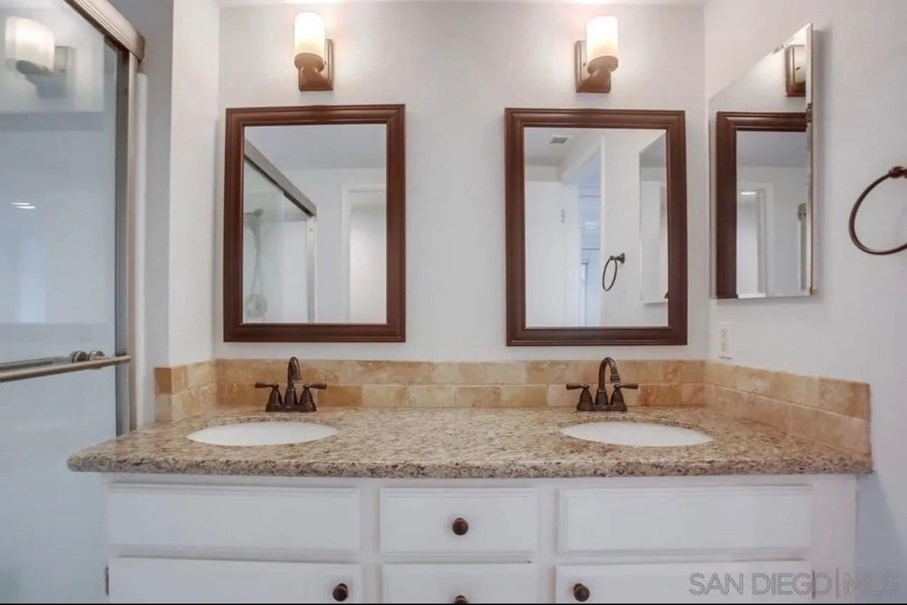 Building Photo - 450 Stoney Point Way