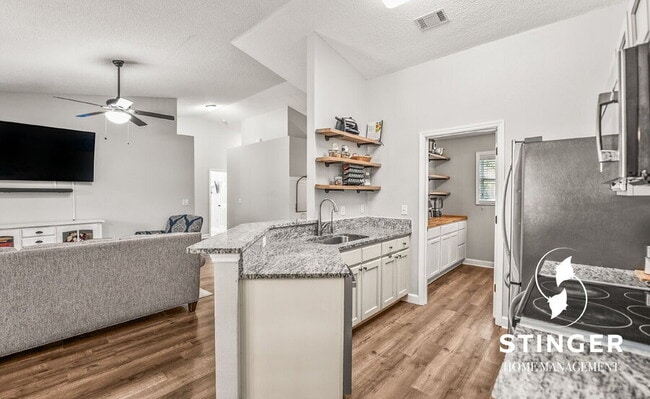 Building Photo - 53 Brindlewood Dr