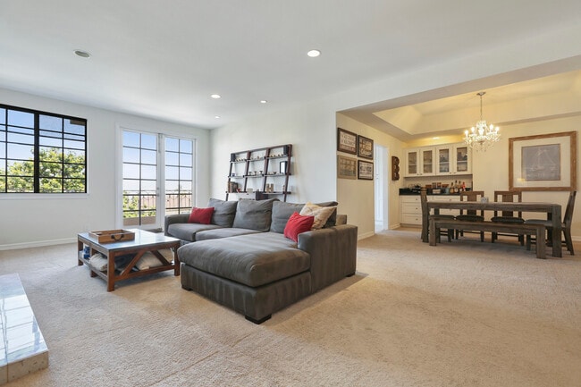 Sun-infused Living Room! - 1457 Reeves St