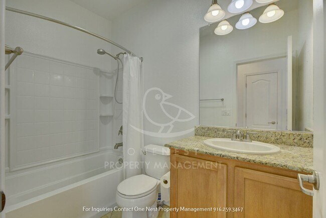 Building Photo - Charming single-story home nestled in the serene Edgewater Community