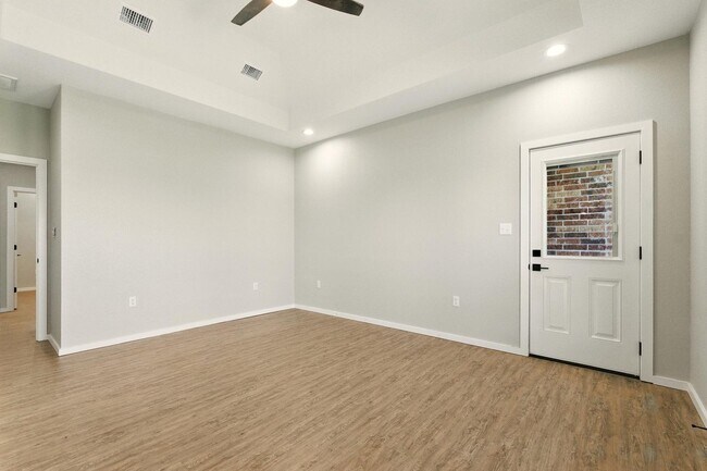 Building Photo - 7433 FM 603