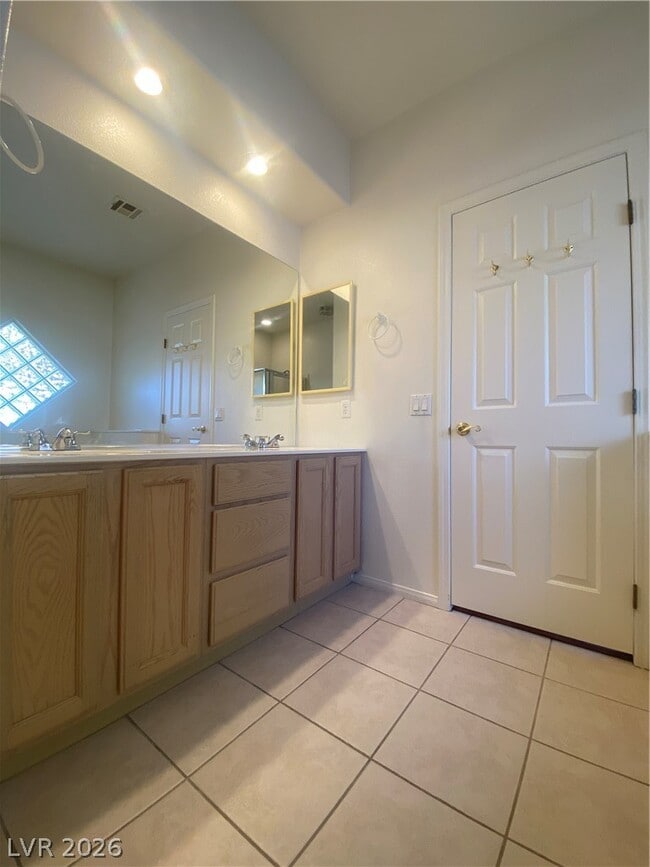 Building Photo - 8524 Highland View