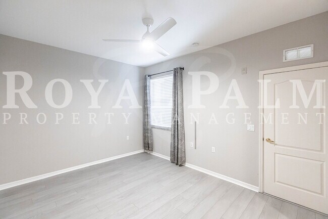 Building Photo - Estero 2BR Condo – Submit Your Application by 12/31 and Score $500 Off! (Plus, There's an Elevato...