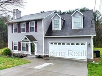 Building Photo - 9734 Hawkdale Ln