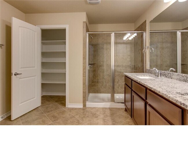 Building Photo - 14201 McCoy Lp
