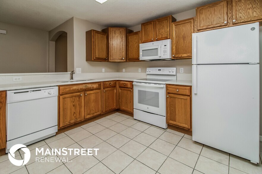 Building Photo - 1353 Clarcona Rd