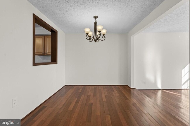 Building Photo - 8123 Steeple Chase Ct