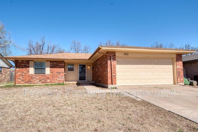 Building Photo - 303 Kimberly Ln