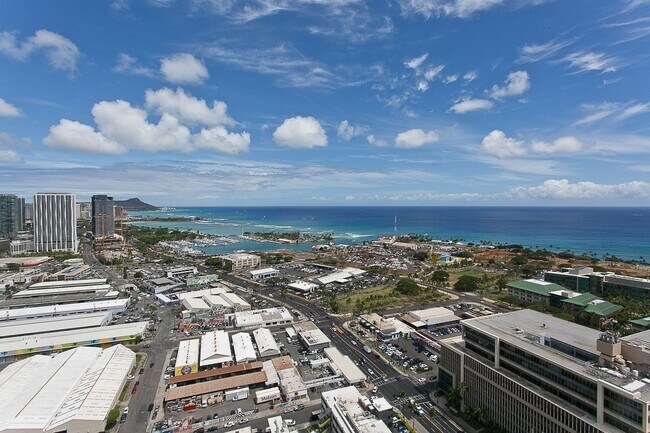 Building Photo - Modern luxury two bedroom condo with stunn...