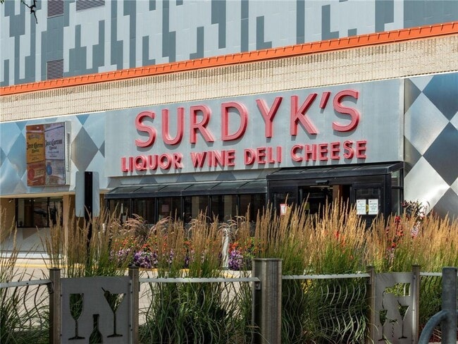 Building Photo - 20 NE 2nd St