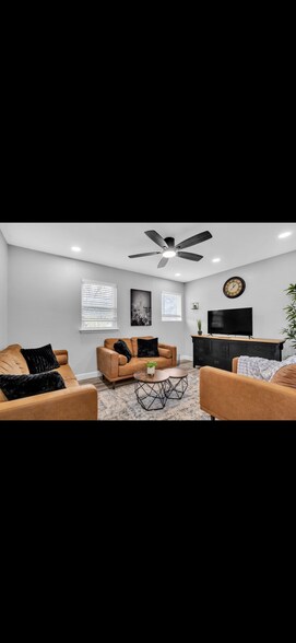 Primary Photo - 3004 Matador Dr