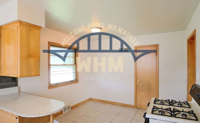 Building Photo - 4253 N 63rd St