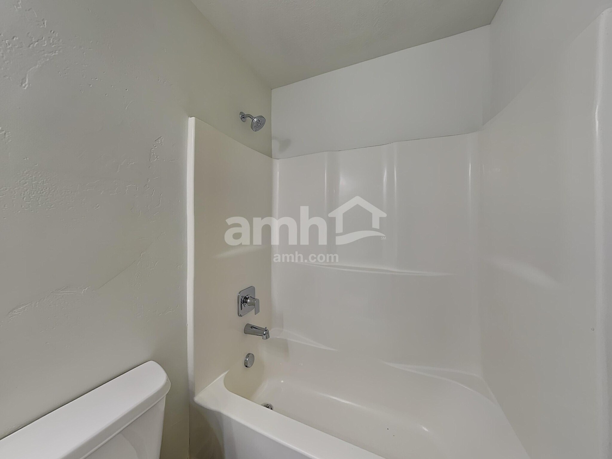 Building Photo - 4103 Dakota Dr