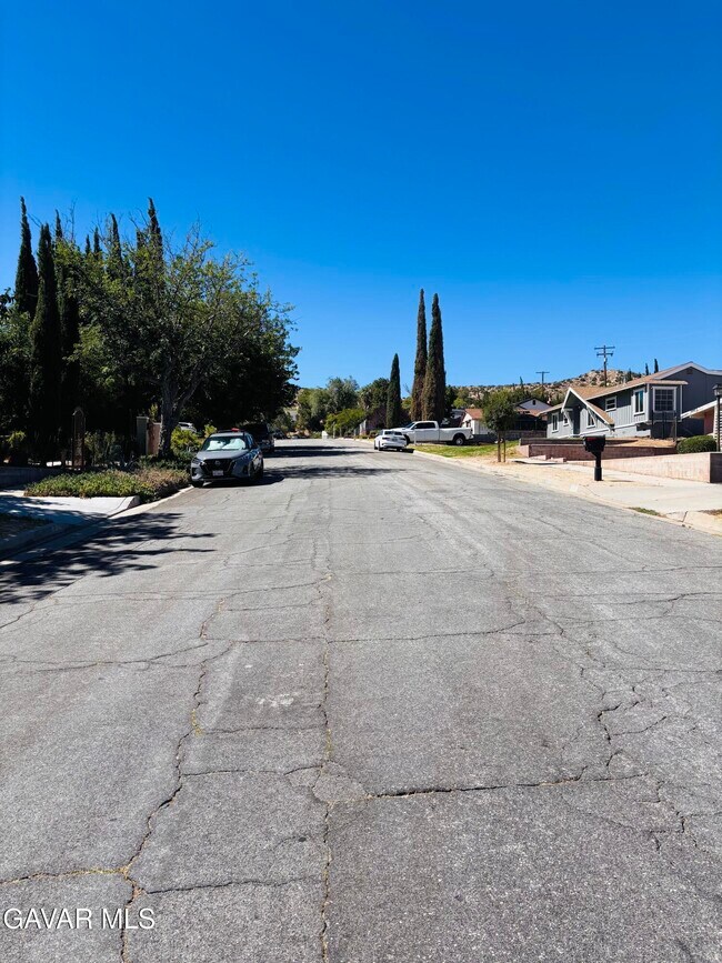 Building Photo - 38650 Yucca Tree St