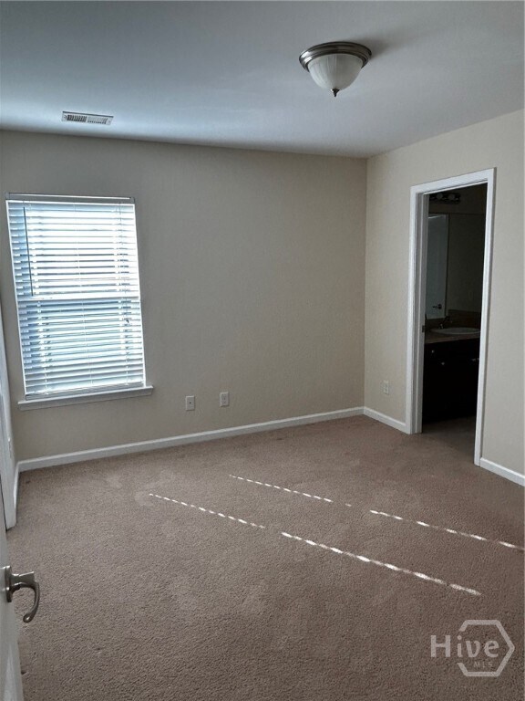 Building Photo - 156 Chapel Lake S