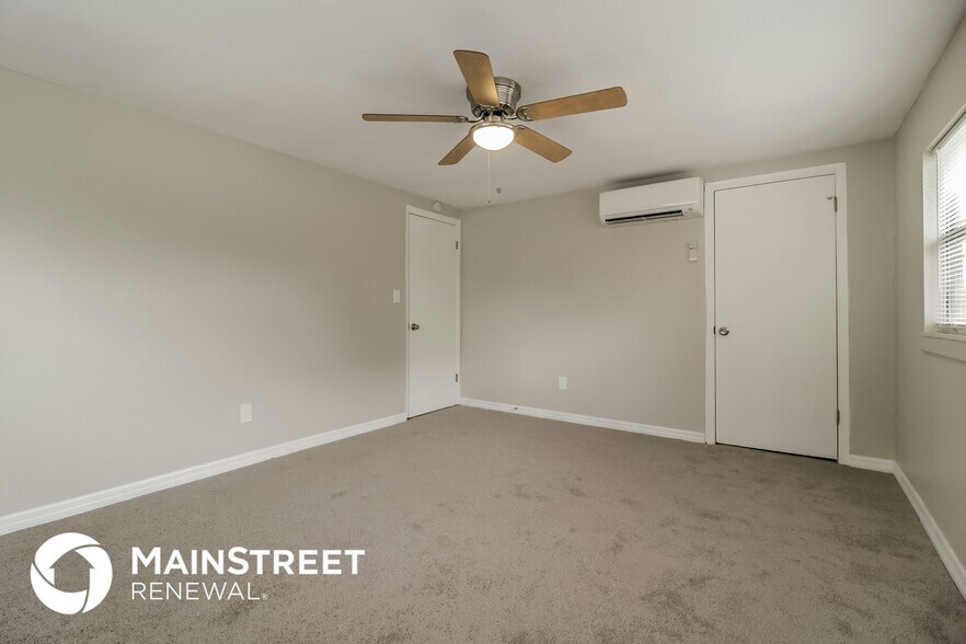 Building Photo - 4409 Cepeda St